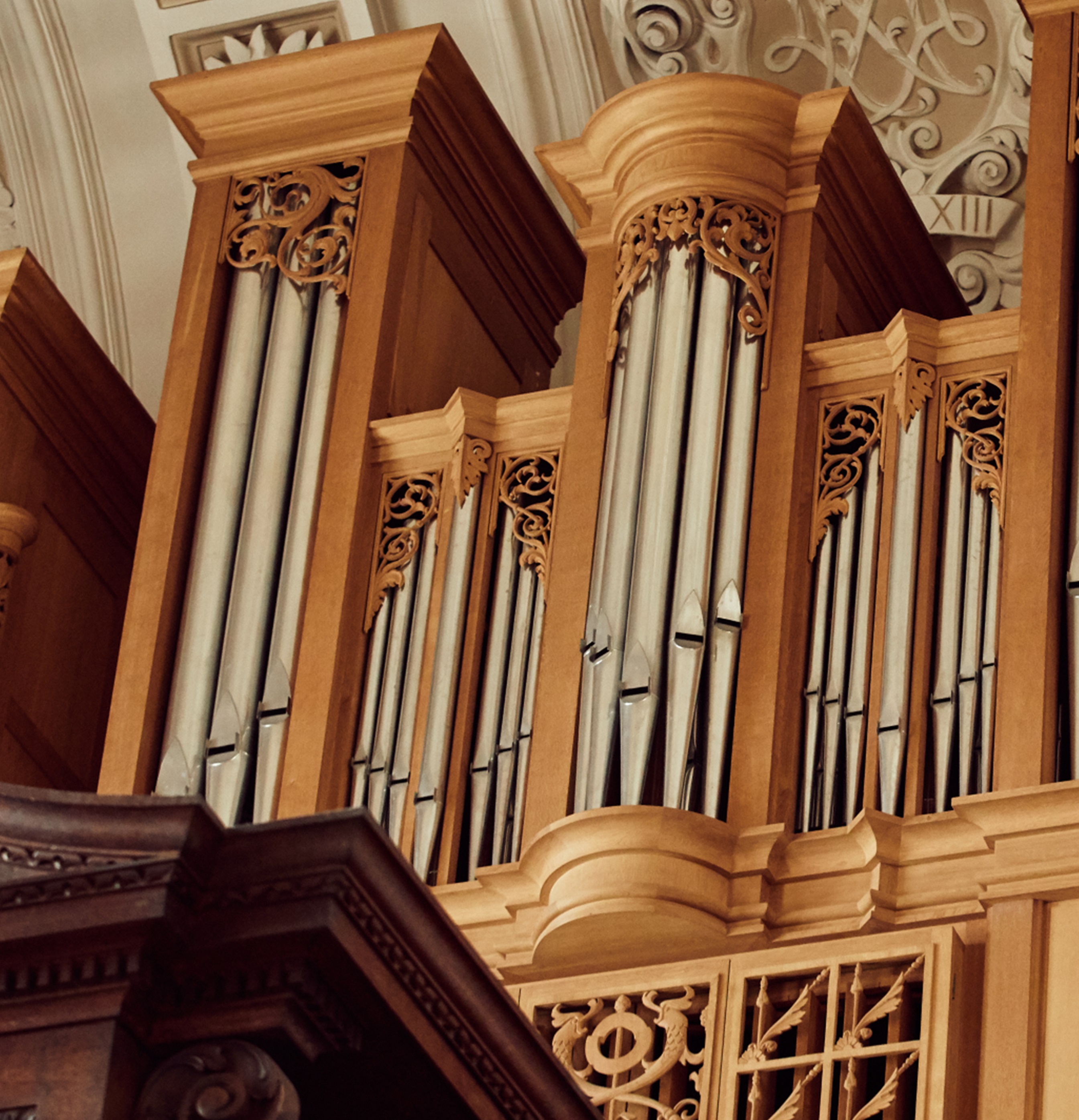 Image of the Frobenius Organ in the Chapel of The Queen's College, Oxford